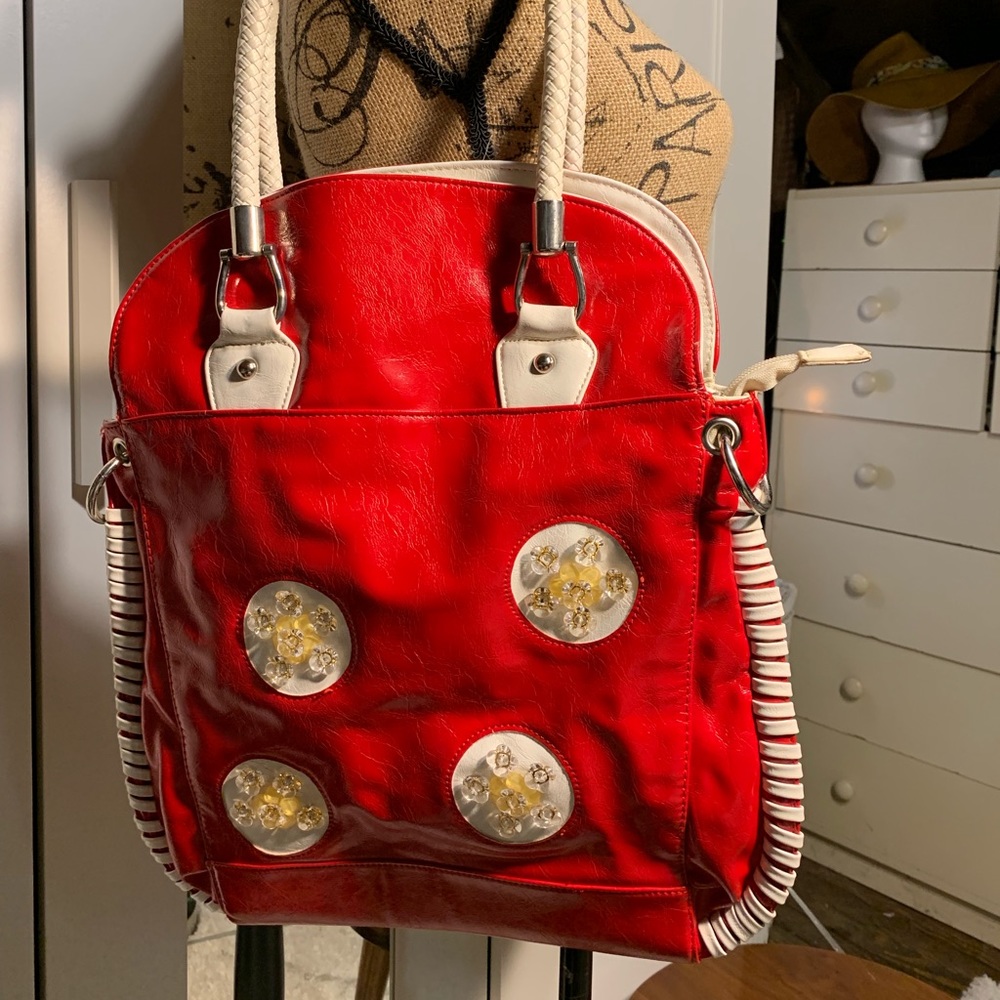 Tom and Eva Patent Leather Red Purse